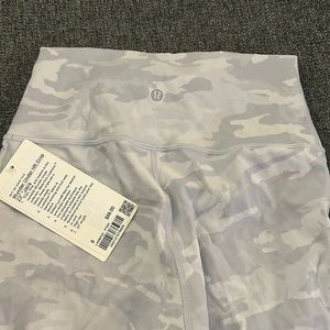 Lululemon wunder under crop